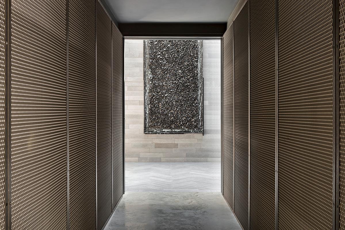 Piazza Penthouse, London